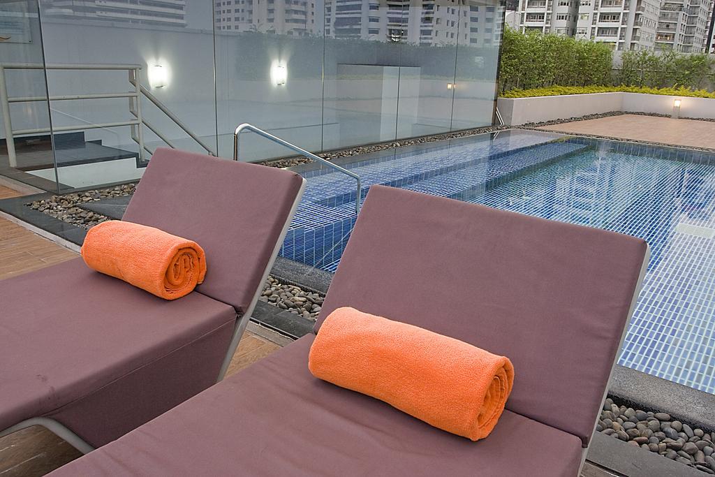 Citadines Sukhumvit 23 Bangkok Aparthotel Exterior photo